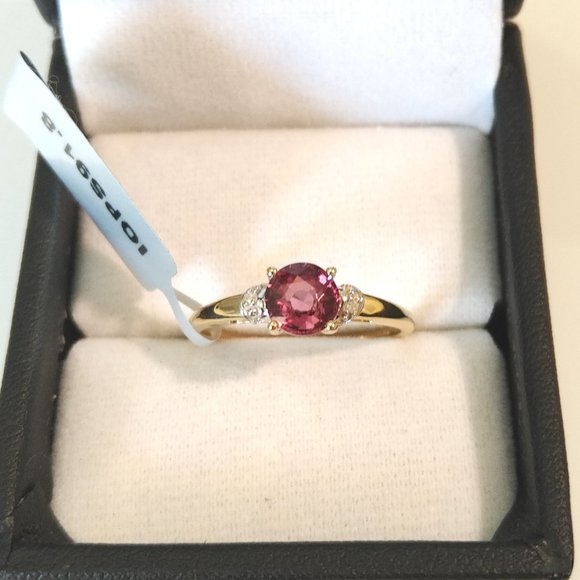 Gemporia Jewelry - Genuine African Garnet 10K Gold Ring